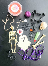 Load image into Gallery viewer, ‘Spooktacular’ Halloween Mini Sensory Kit
